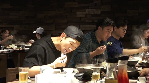 Rain稱為身材4點後禁食 台灣之行卻變食神 Rain稱為身材4點後禁食 台灣之行卻變食神