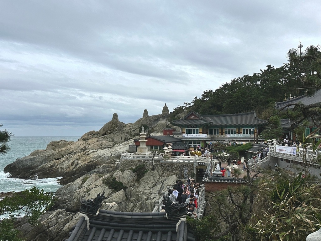 20231009韓國釜山(4)海雲臺膠囊列車、紅白燈塔、午餐