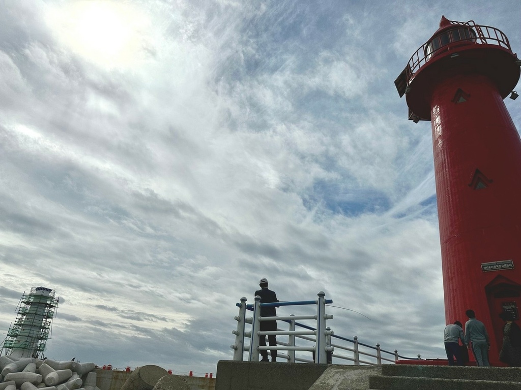 20231009韓國釜山(4)海雲臺膠囊列車、紅白燈塔、午餐