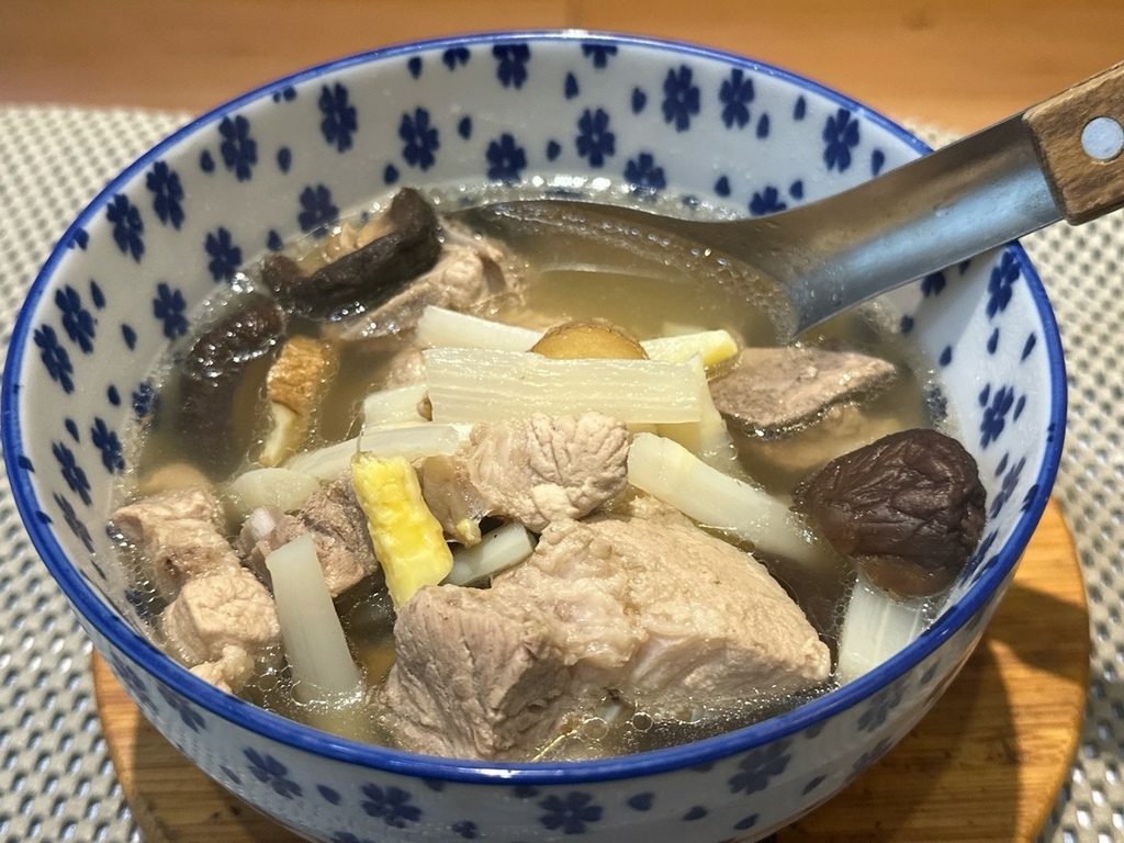 白蘆筍排骨湯