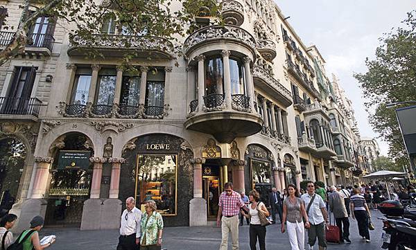 100Barca_3_6x_Passeig.jpg