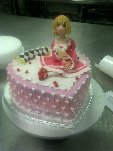 Manga Doll Cake 1.jpg