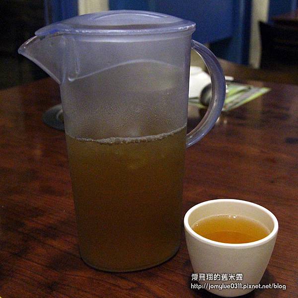 檸檬清涼香氣、吃了又健康的養生火鍋店【檸檬香茅火鍋專賣店(旭光店)】