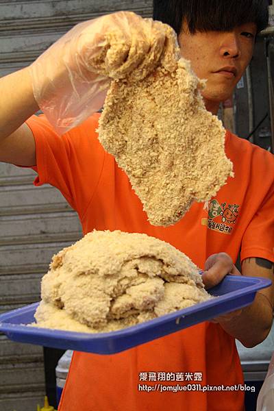 逢甲大進擊~隱藏在逢甲商圈一級棒的美食，要食指大動，快！