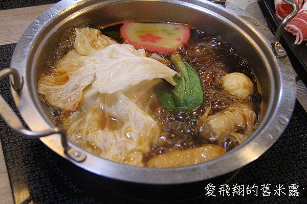 吃到飽的禾鍋子美味鍋物，肉類續點不加價，午餐宵夜199營業到半夜