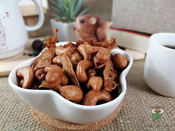 b006手工薑片腰果