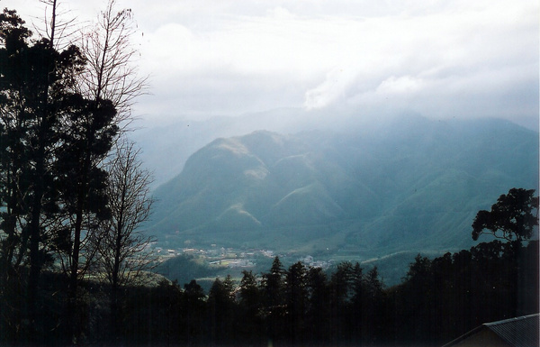 坐看北橫群山