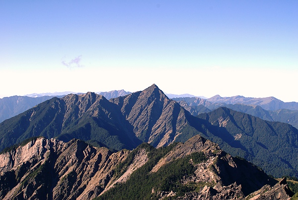 中央尖山 中央尖山
