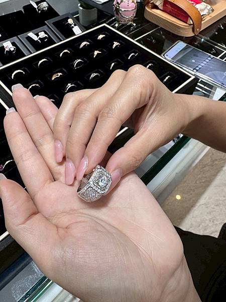 台中GIA鑽戒-晶漾金飾銀樓