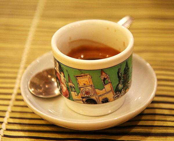 三之(8)之(B)2來義大利不可不喝道地的義式濃縮咖啡expresso.jpg