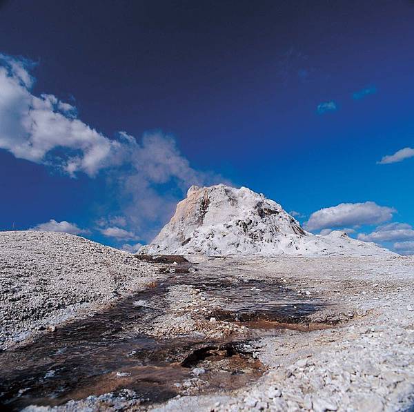 (二)_(b)_(6)_P89_Great Fountain Geyser.jpg