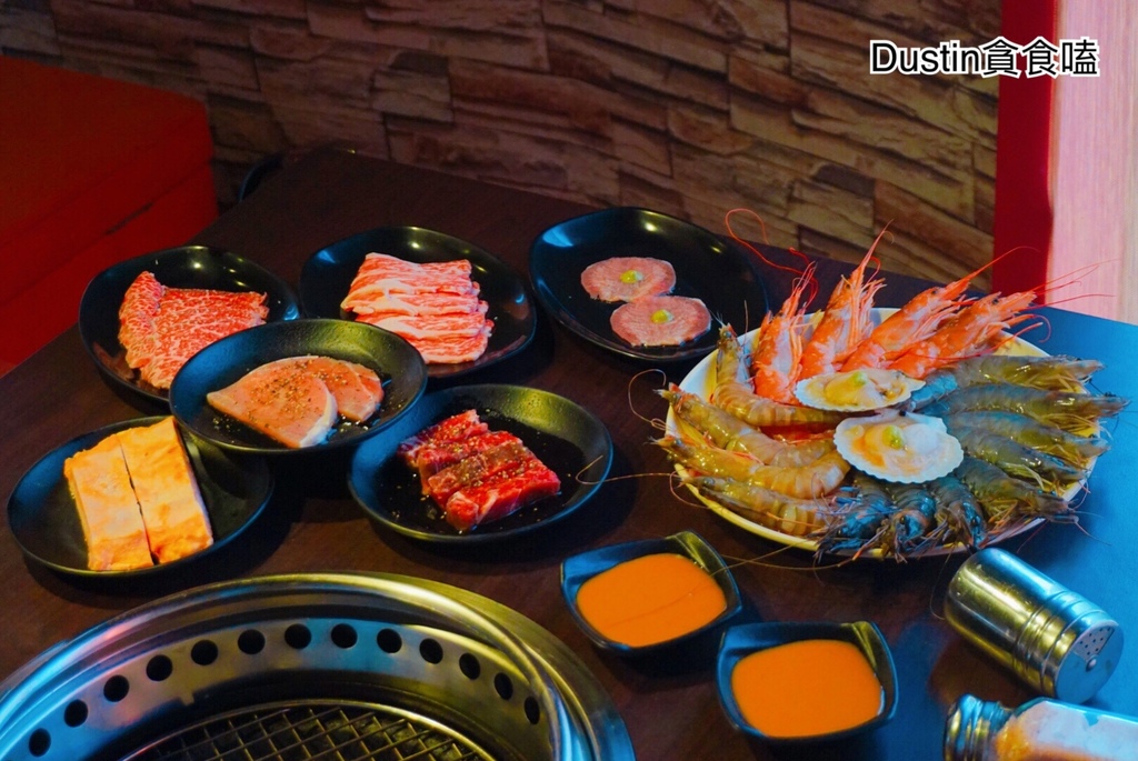 我!就厲害 / 西門珍饌店__頂級燒肉啤酒吃到飽!AA9+和牛 ‧ 巨無霸大蝦 │完整MENU / 西門町必吃燒肉/COLD STONE冰淇淋『西門捷運站 ‧ 西門紅樓』 @ :: 痞客邦 ::