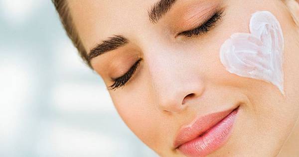 酒糟敏感肌保養該怎麼做？蔡佳芬醫師揭露與敏感肌抗戰的心路歷程