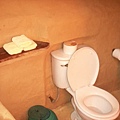 窯洞廁所