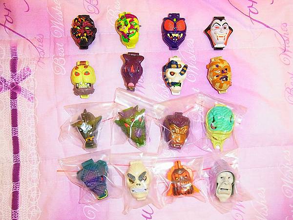 Shrunken Heads - All 16 Sets