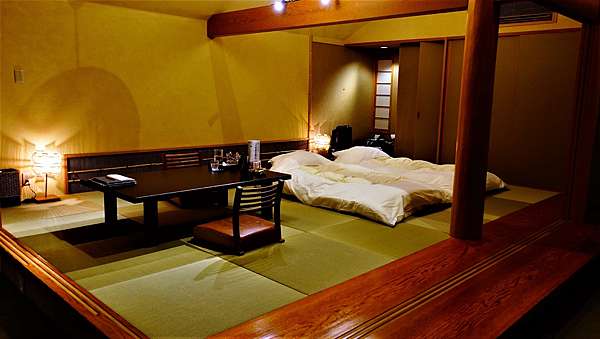 日本神奈川 奧湯河原溫泉結唯秀邑ほむらhomura 椛もみじ離れ林森中的川溪饗宴露天風呂附客室 小蜜本心食旅 痞客邦