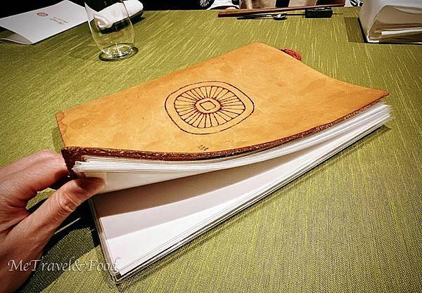 42_收藏驚人但貴到會令來客嚇壞的酒單。.jpeg 42_收藏驚人但貴到會令來客嚇壞的酒單。.jpeg