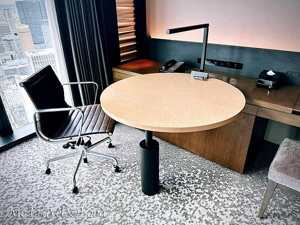 【日本 • 大阪 • Conrad Osaka 】白日黑夜 【日本 • 大阪 • Conrad Osaka 】白日黑夜