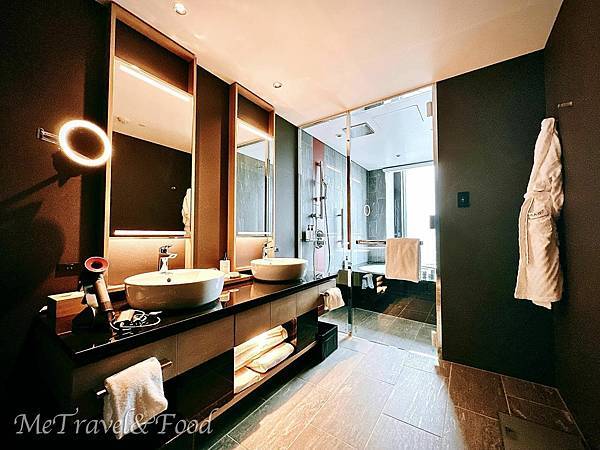 【日本 • 大阪 • Conrad Osaka 】白日黑夜 【日本 • 大阪 • Conrad Osaka 】白日黑夜