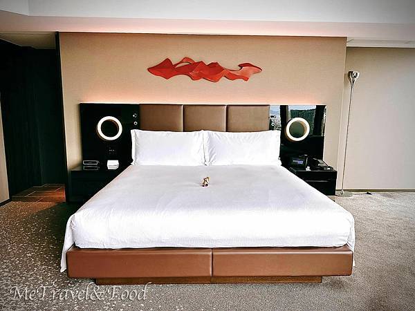 【日本 • 大阪 • Conrad Osaka 】白日黑夜 【日本 • 大阪 • Conrad Osaka 】白日黑夜