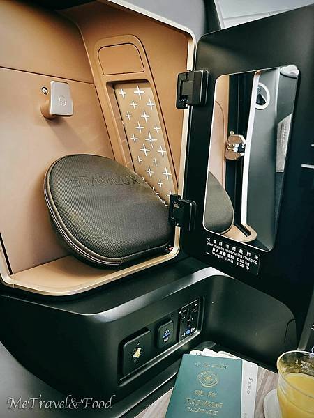 【 星宇航空 · 台北 直飛 關西 · 商務艙 】微失望初體 【 星宇航空 · 台北 直飛 關西 · 商務艙 】微失望初體