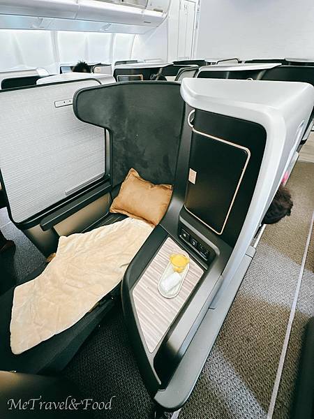 【 星宇航空 · 台北 直飛 關西 · 商務艙 】微失望初體 【 星宇航空 · 台北 直飛 關西 · 商務艙 】微失望初體