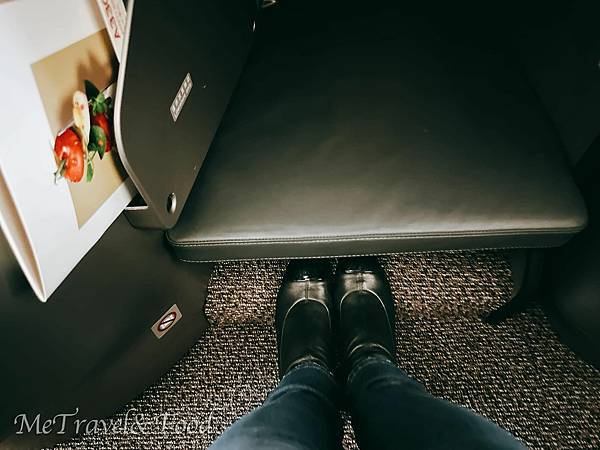 【 星宇航空 · 台北 直飛 關西 · 商務艙 】微失望初體 【 星宇航空 · 台北 直飛 關西 · 商務艙 】微失望初體