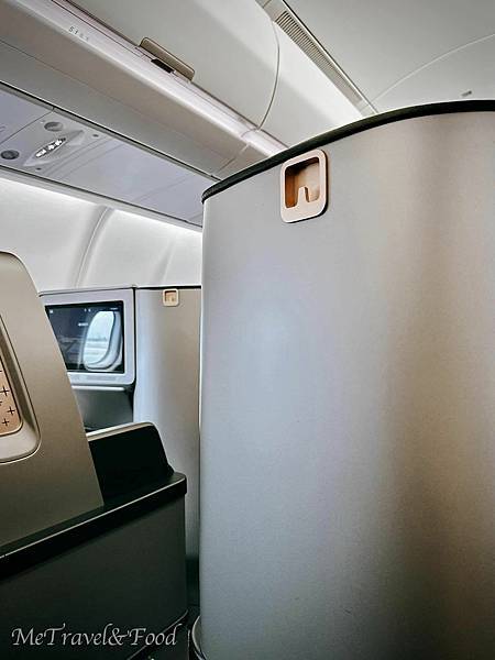 【 星宇航空 · 台北 直飛 關西 · 商務艙 】微失望初體 【 星宇航空 · 台北 直飛 關西 · 商務艙 】微失望初體