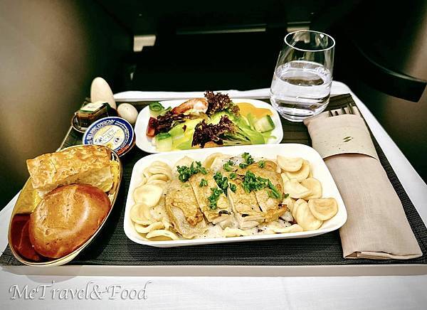 【 星宇航空 · 台北 直飛 關西 · 商務艙 】微失望初體 【 星宇航空 · 台北 直飛 關西 · 商務艙 】微失望初體