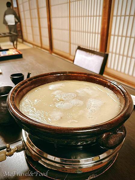 【日本 • 京都 • 鳥彌三 • 水炊鍋 き 】 膠原蛋白 【日本 • 京都 • 鳥彌三 • 水炊鍋 き 】 膠原蛋白