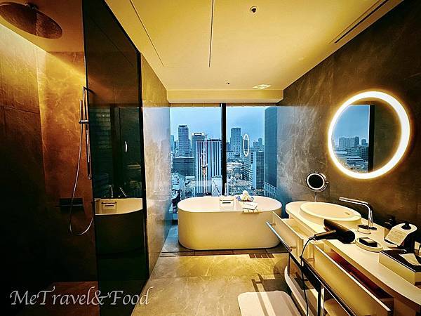 【 日本 • 大阪 • W Hotel Osaka 】含笑 【 日本 • 大阪 • W Hotel Osaka 】含笑