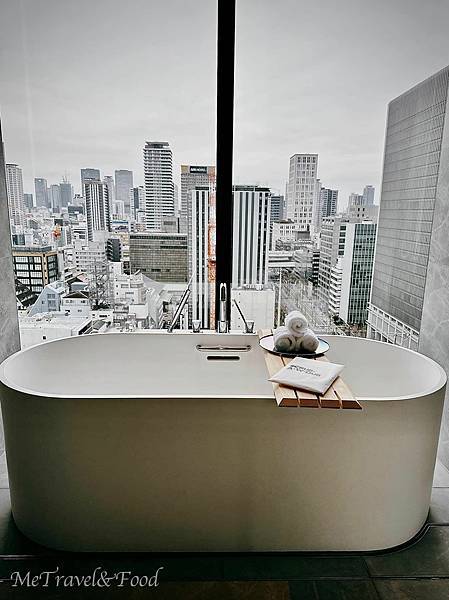 【 日本 • 大阪 • W Hotel Osaka 】含笑 【 日本 • 大阪 • W Hotel Osaka 】含笑