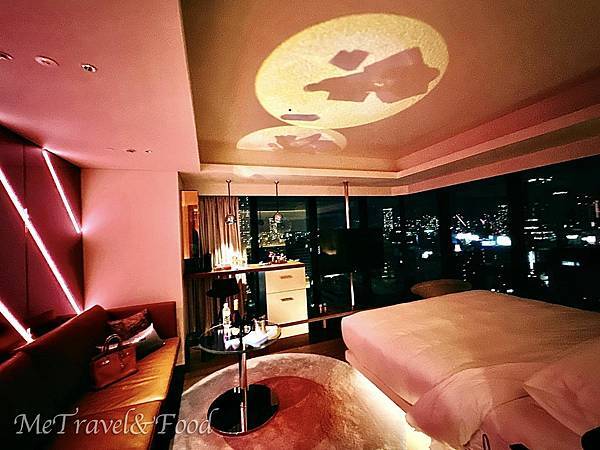 【 日本 • 大阪 • W Hotel Osaka 】含笑 【 日本 • 大阪 • W Hotel Osaka 】含笑