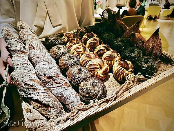 【法國 • 巴黎 • Plénitude •米其林三星】用醬 【法國 • 巴黎 • Plénitude •米其林三星】用醬