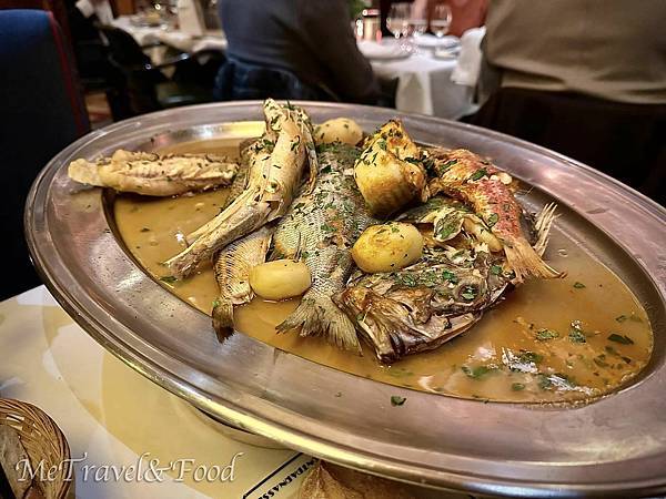 【 法國 • 巴黎 • 美味 小酒館 推薦】 巷弄裡 的 美