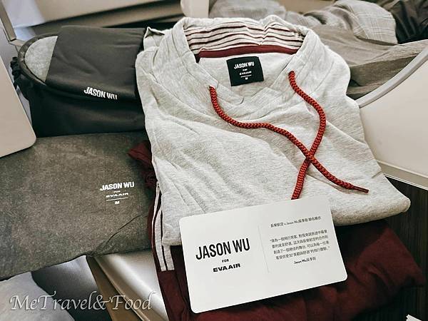 【 台北 • 巴黎 • Eva Airways 】直飛班機很 【 台北 • 巴黎 • Eva Airways 】直飛班機很