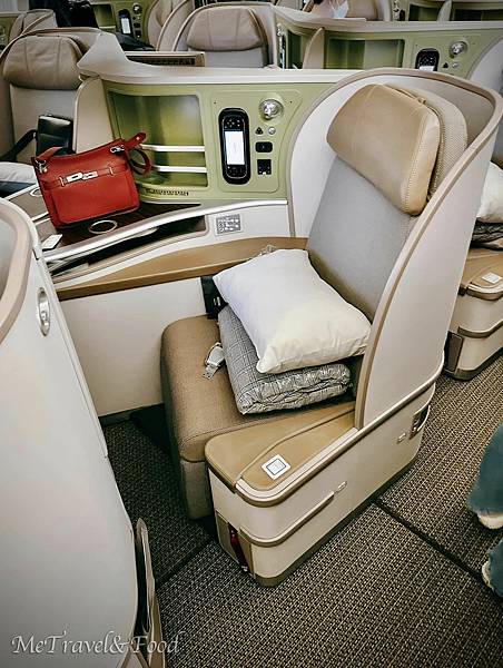 【 台北 • 巴黎 • Eva Airways 】直飛班機很 【 台北 • 巴黎 • Eva Airways 】直飛班機很