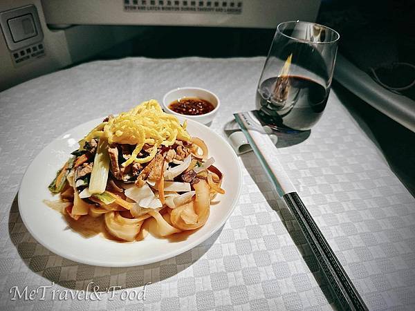 【 台北 • 巴黎 • Eva Airways 】直飛班機很 【 台北 • 巴黎 • Eva Airways 】直飛班機很