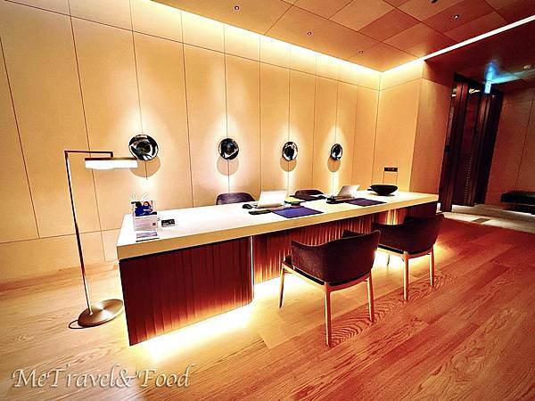 【 日本 • 福岡 • The Ritz Carlton F 【 日本 • 福岡 • The Ritz Carlton F