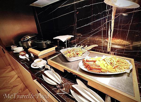 【 日本 • 福岡 • The Ritz Carlton F 【 日本 • 福岡 • The Ritz Carlton F