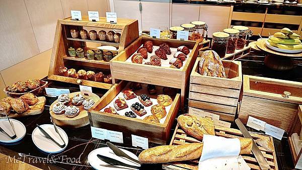 【 日本 • 福岡 • The Ritz Carlton F 【 日本 • 福岡 • The Ritz Carlton F