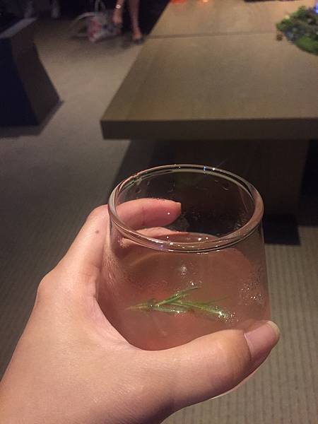 IMG_2584.JPG IMG_2584.JPG