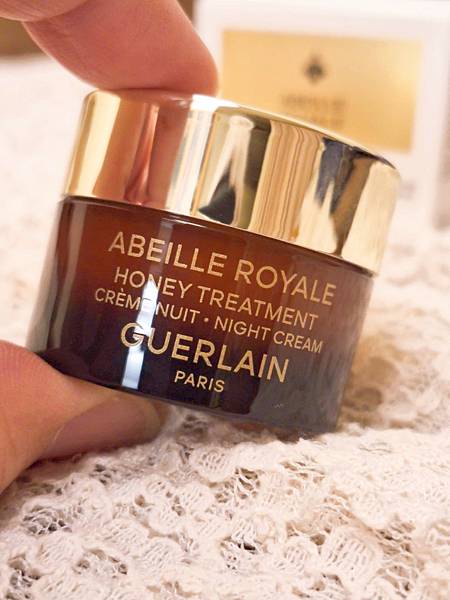 【抗老保養】GUERLAIN 嬌蘭「全新皇家蜂王乳蜂蜜修護黑