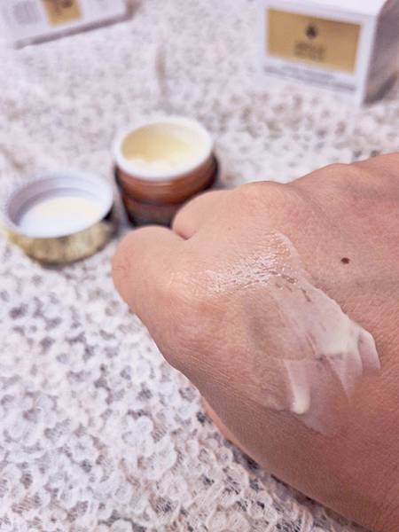 【抗老保养】GUERLAIN 娇兰「全新皇家蜂王乳蜂蜜修护黑