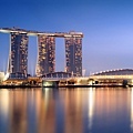 Marina_Bay_Sands_in_the_evening_-_20101120