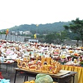 1386842042-一個畫面都還容不下的祭祠場面.jpg