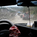 1386841995-行走的路很小.jpg