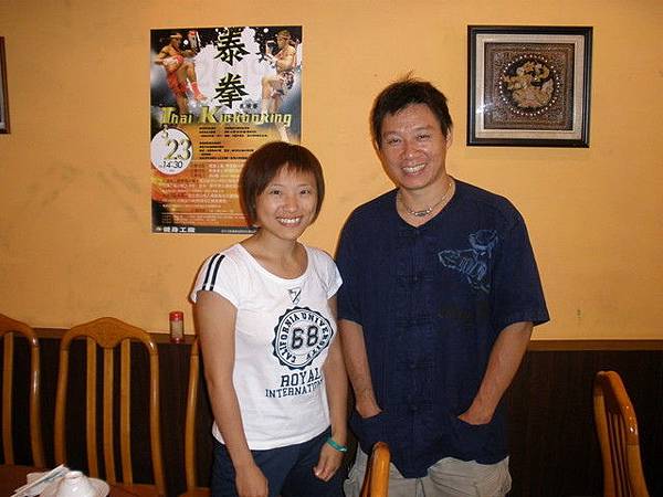 1306871989-李智仁教練&梗犬喬西.jpg