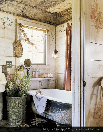 bathtub-vintage.jpg