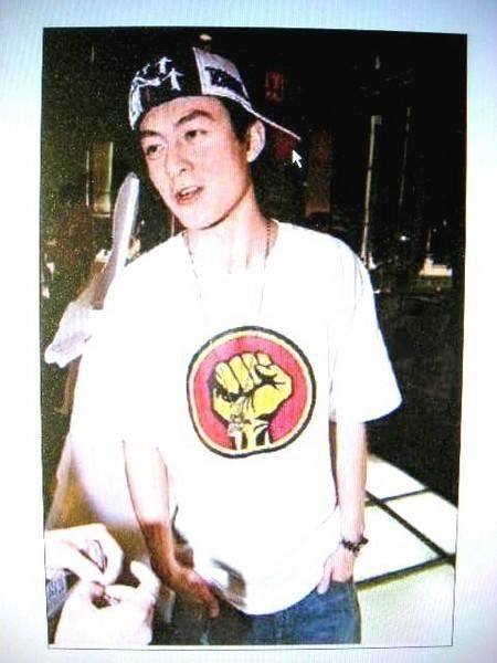 Hectic x CLOT 反戰拳頭